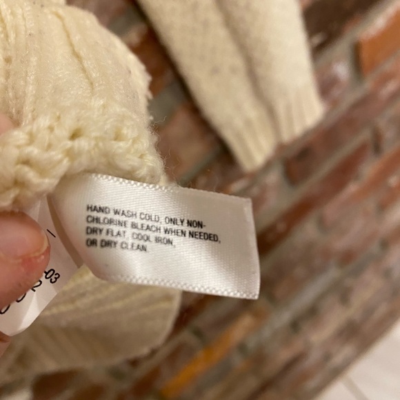 Women’s large Gap sweater - Picture 5 of 5